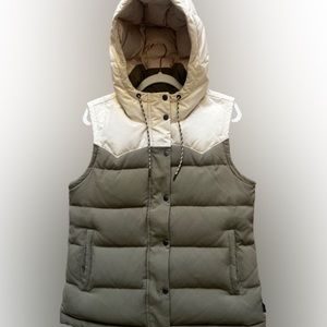Patagonia Hooded Bivy Vest sage khaki size L